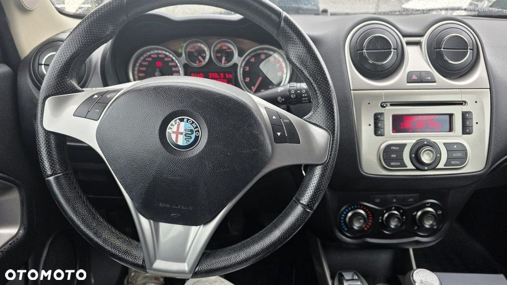 Alfa Romeo Mito - 10