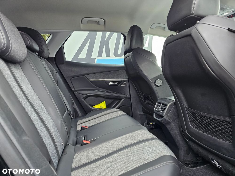 Peugeot 3008 PureTech 130 Stop & Start GPF Allure - 15