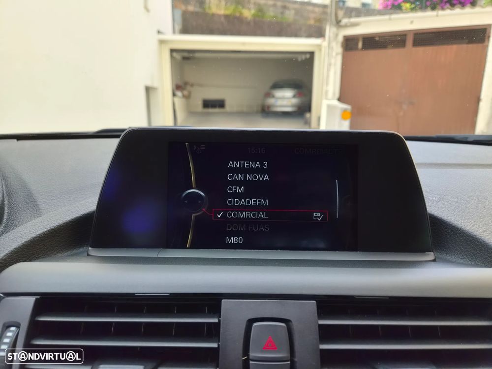 BMW 116 d EfficientDynamics Edition — fotografia 12