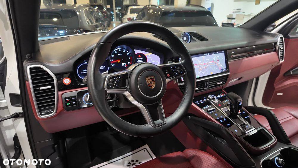 Porsche Cayenne Platinum Edition - 24