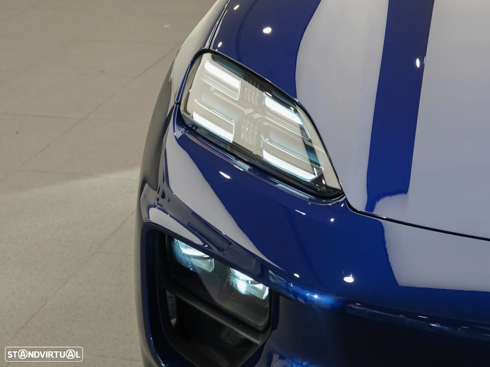 Porsche Macan Electric 4S - 11