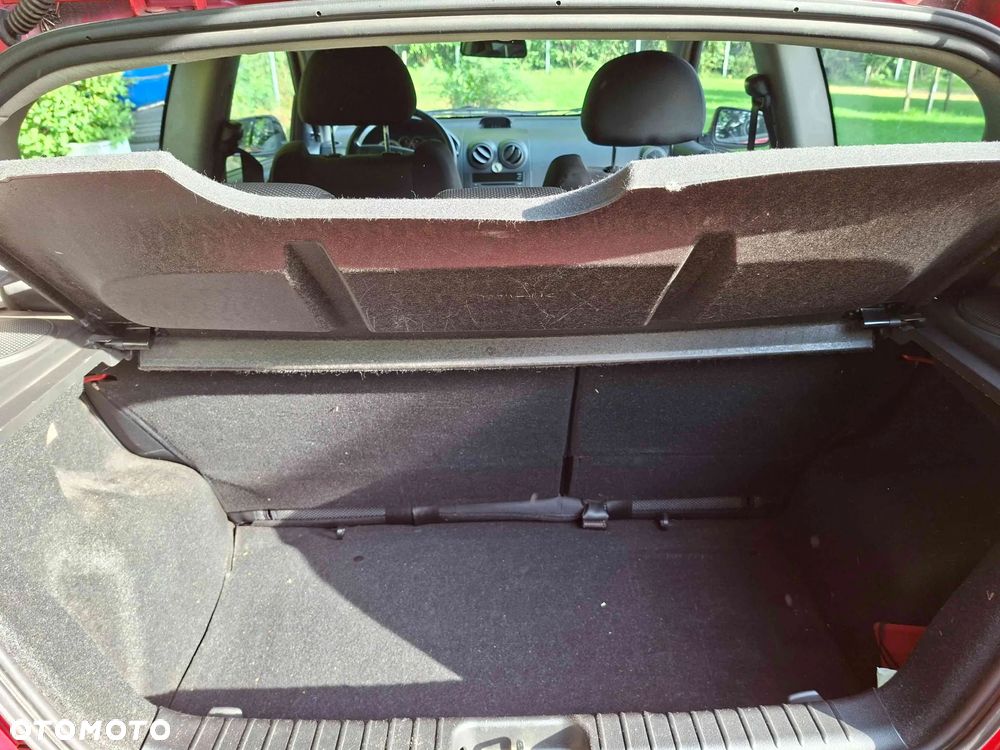 Chevrolet Aveo 1.2 16V Base - 11