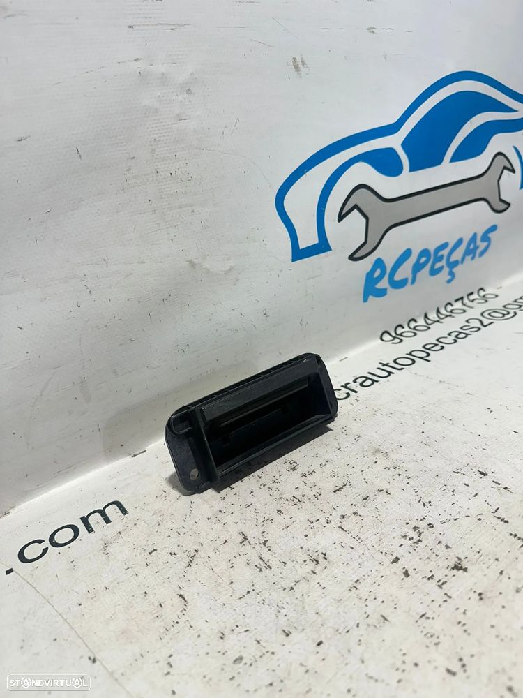 .Puxador Mala Elétrico Mercedes-Benz Classe C W204 A2047500293 2007 - 2014 - 3