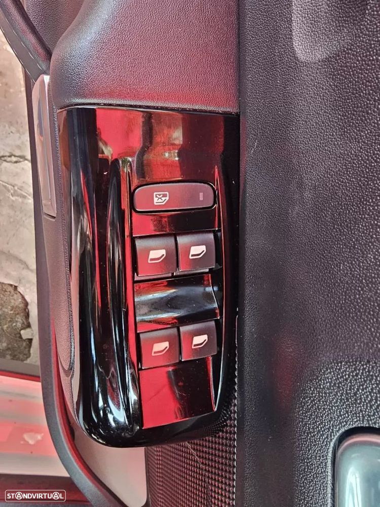 Citroën C3 1.2 PureTech Shine - 6