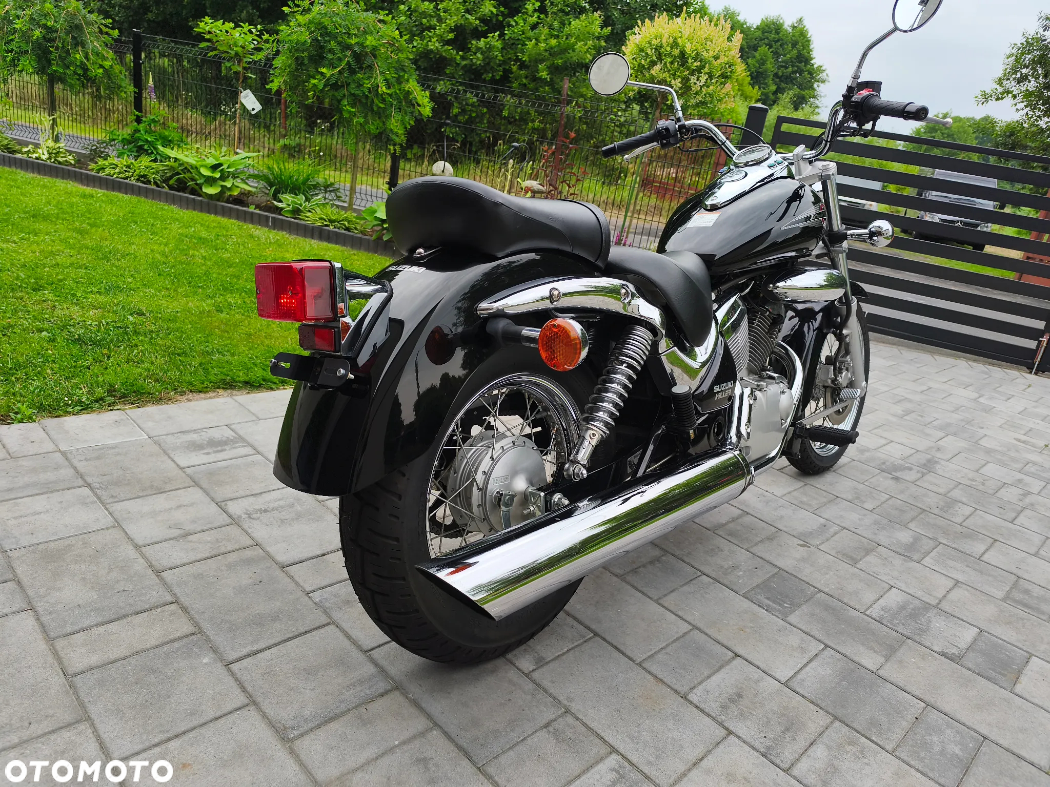 Suzuki Intruder - 7