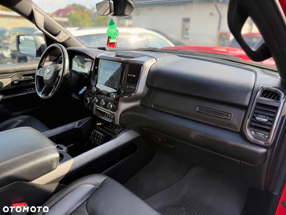 RAM 1500 - 25