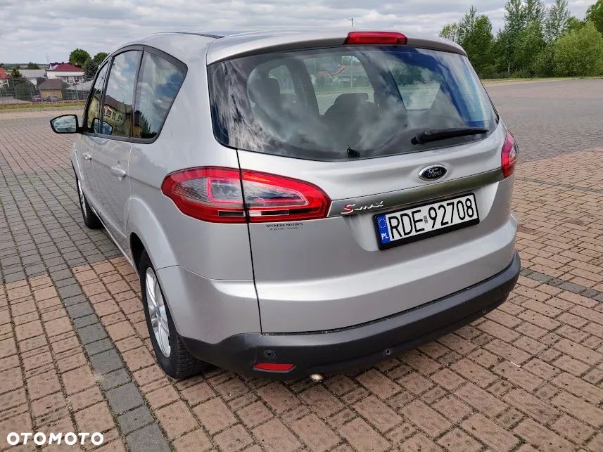 Ford S-Max - 8