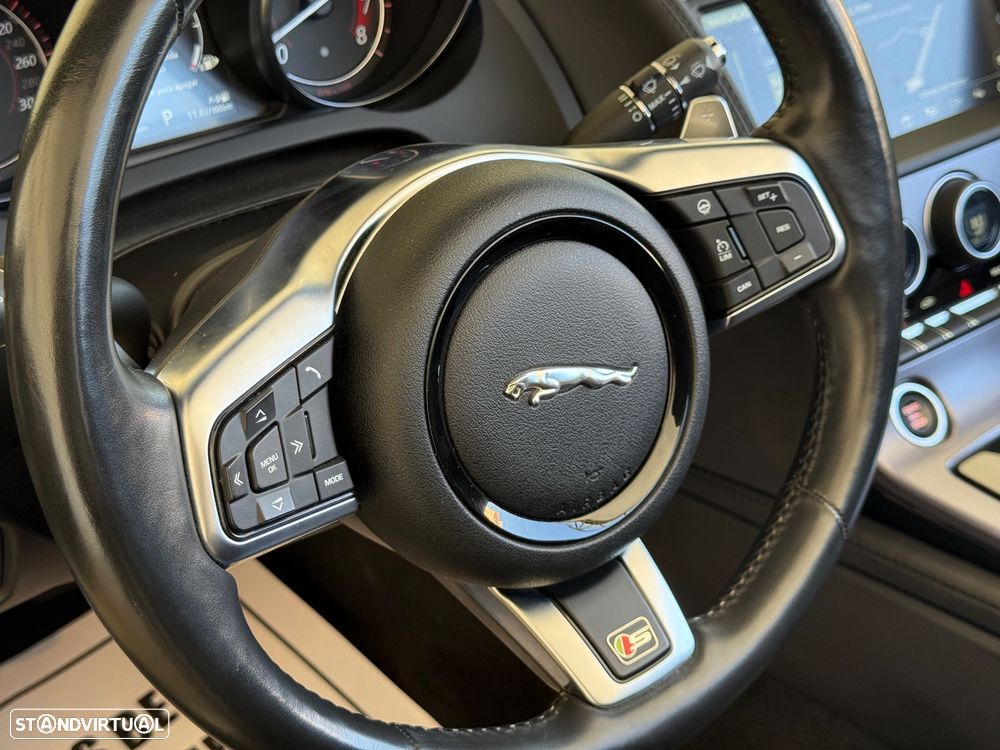 Jaguar F-Type 2.0 i4 R-Dynamic - 43