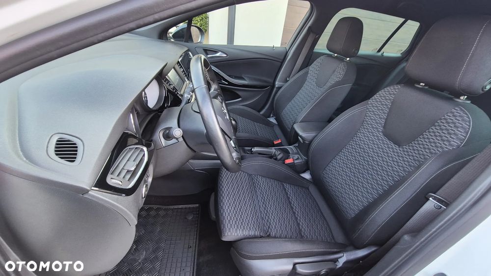 Opel Astra 1.6 T Dynamic S&S - 25