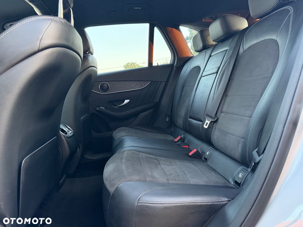 Mercedes-Benz GLC 220 d 4Matic 9G-TRONIC Exclusive - 16