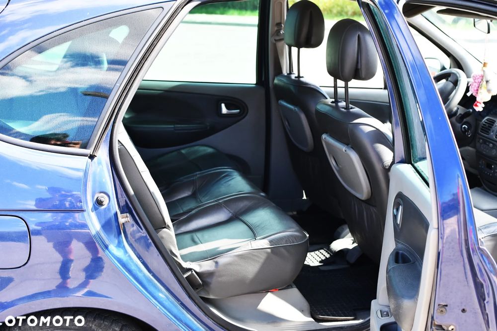 Renault Scenic - 13