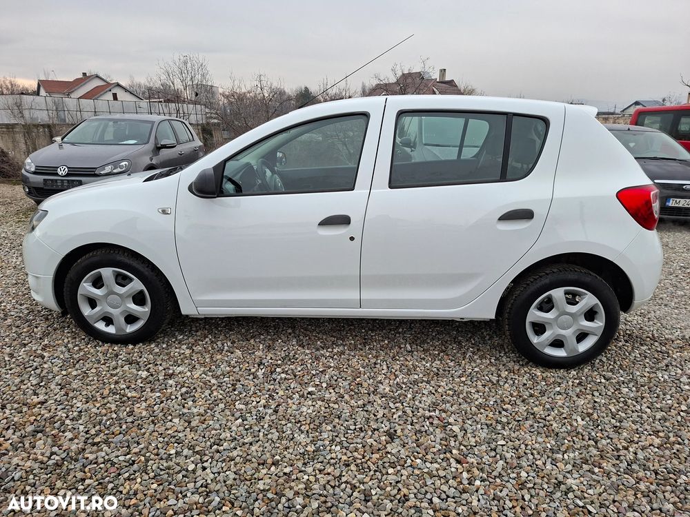 Dacia Sandero - 10