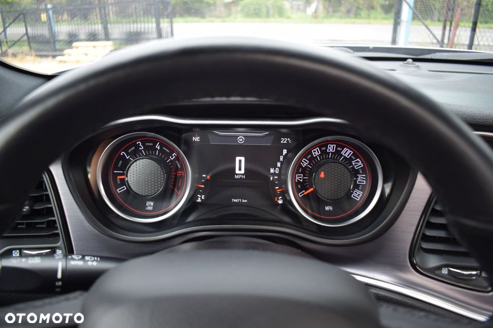 Dodge Challenger 5.7 R/T - 8