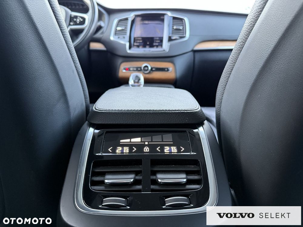 Volvo XC 90 - 21