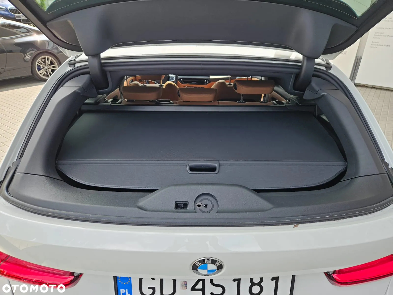 BMW Seria 3 320d Touring - 10
