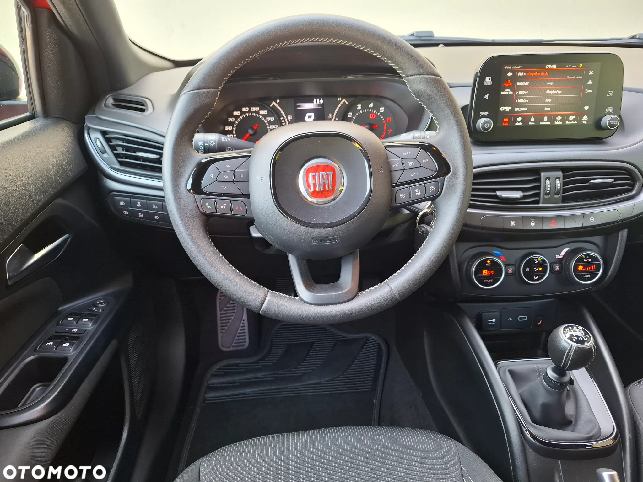 Fiat Tipo 1.4 T-Jet 16v Sport - 26