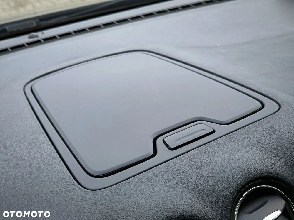 Ford Galaxy 2.0 TDCi Titanium - 17