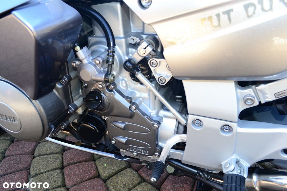 Yamaha FJR - 35