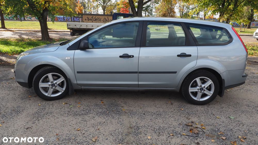 Ford Focus 1.6 16V Trend - 3