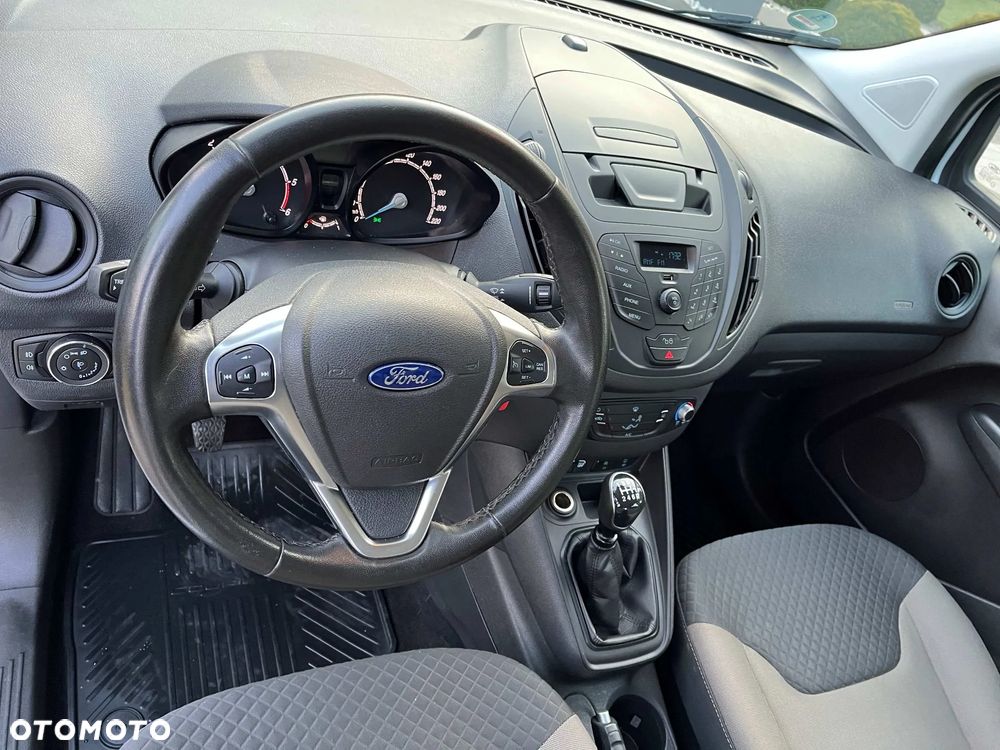 Ford Tourneo Courier 1.5 TDCi Trend - 24