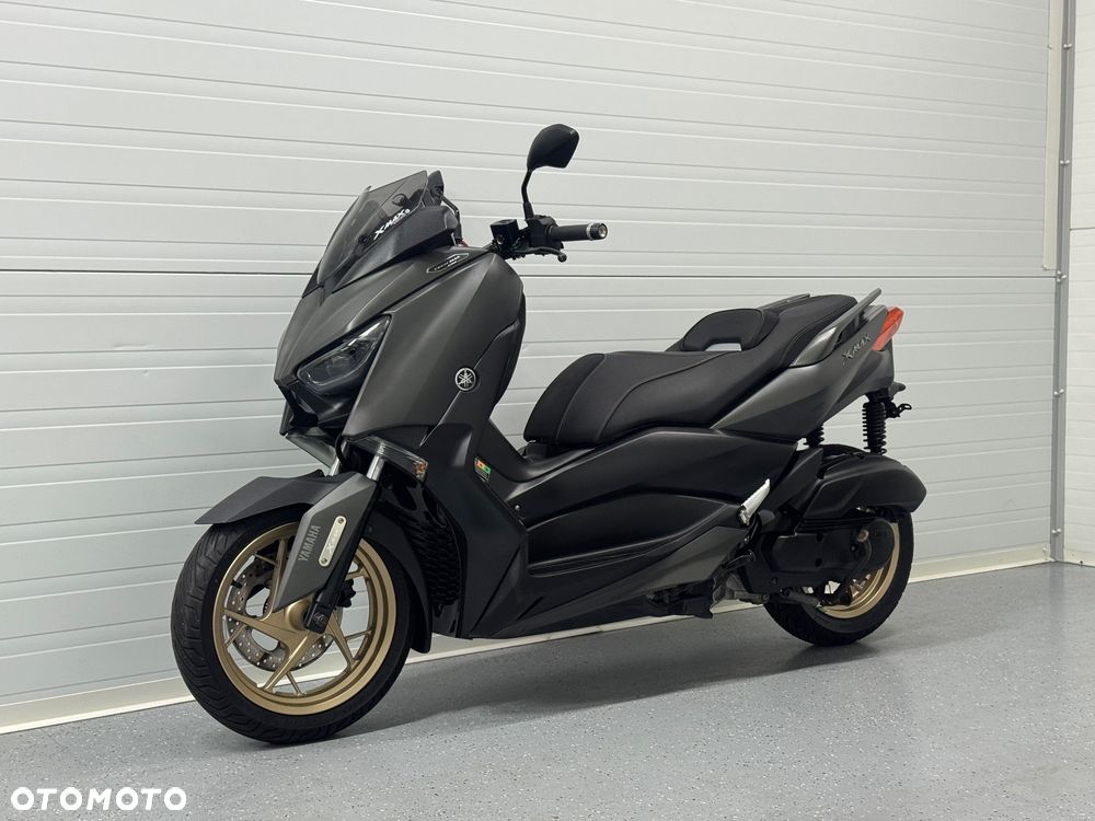 Yamaha X-max - 12