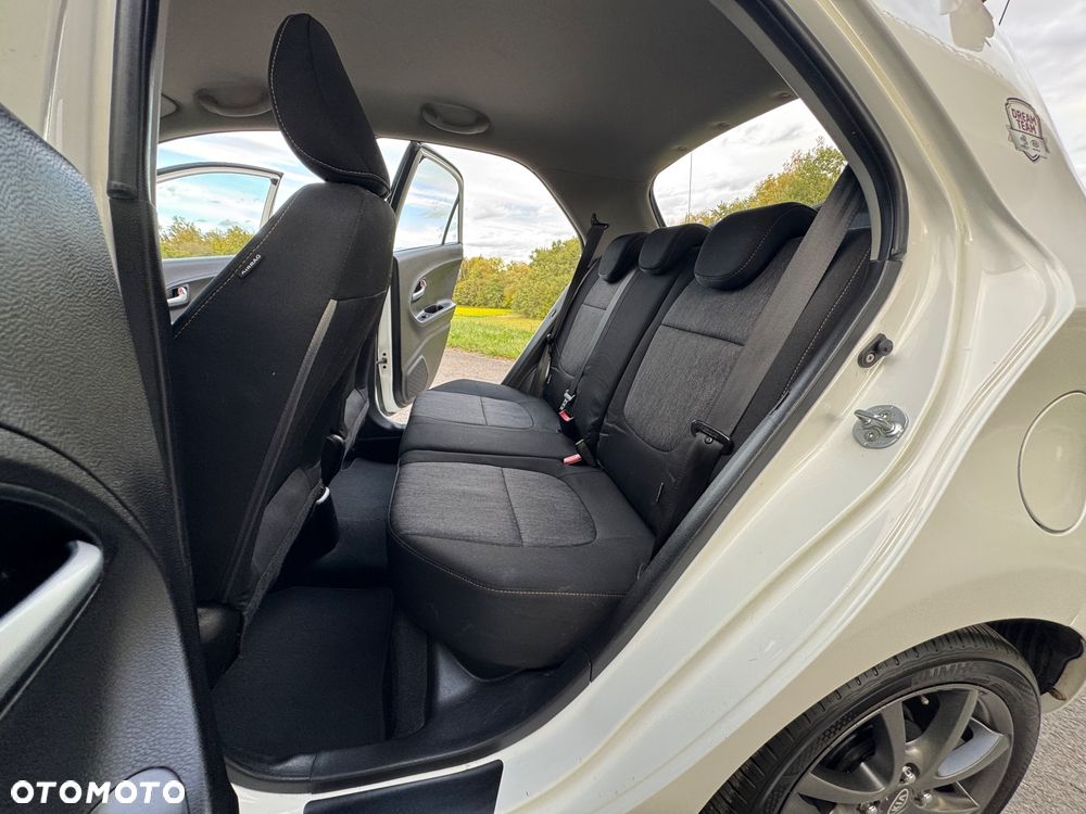 Kia Picanto 1.0 Fifa World Cup Edition - 30