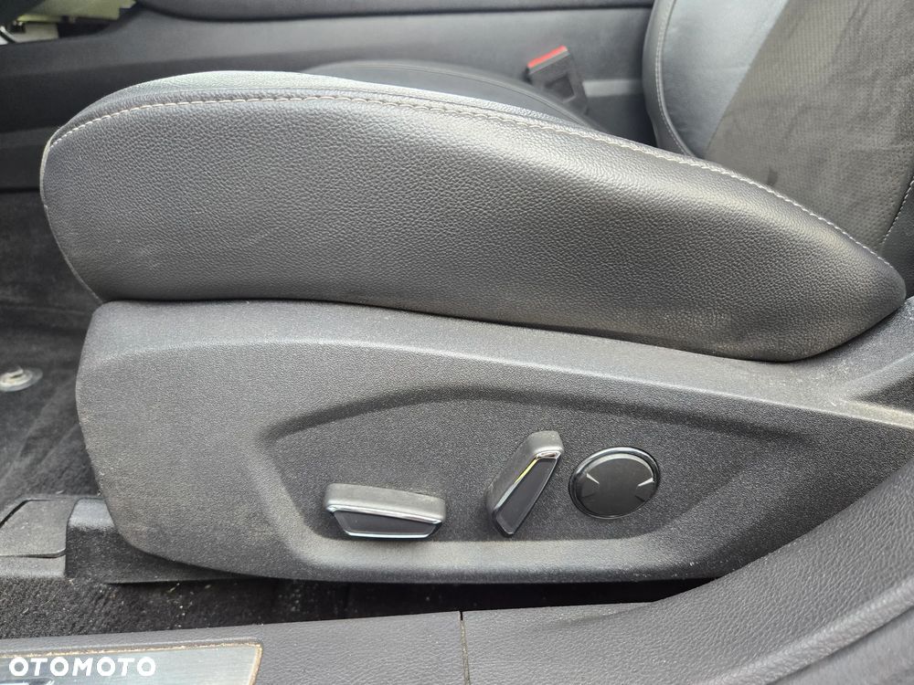 Ford Mondeo 2.0 EcoBoost Titanium - 7