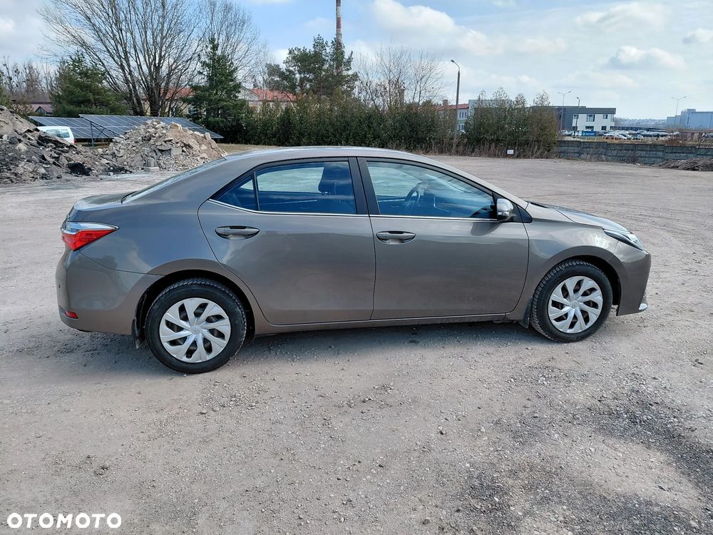 Toyota Corolla 1.6 Comfort - 7
