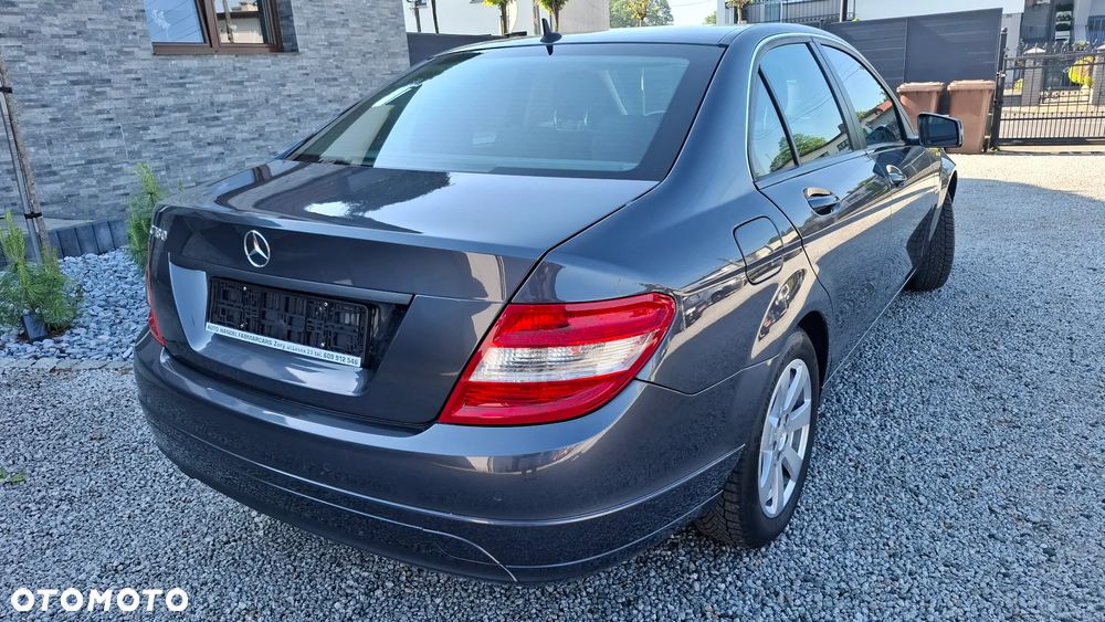 Mercedes-Benz Klasa C 180 BlueEFFICIENCY - 12