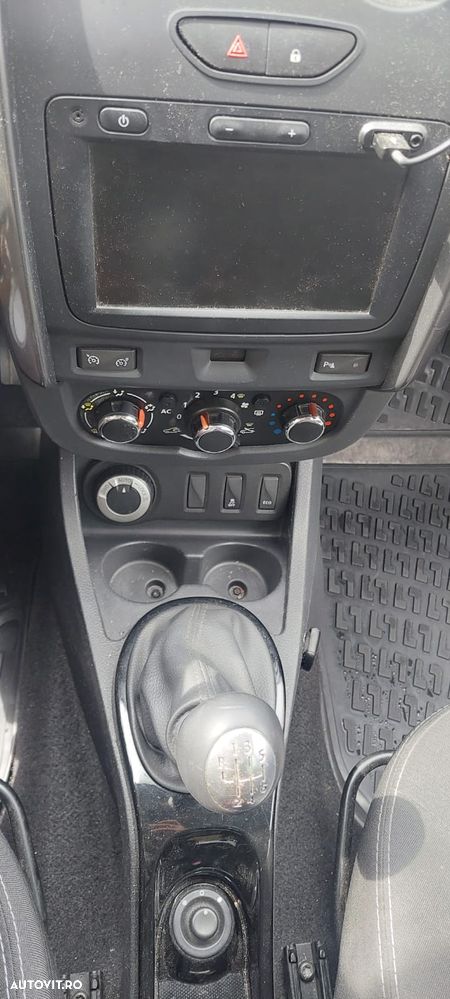 Dacia Duster 1.5 dCi 4x4 Prestige - 6