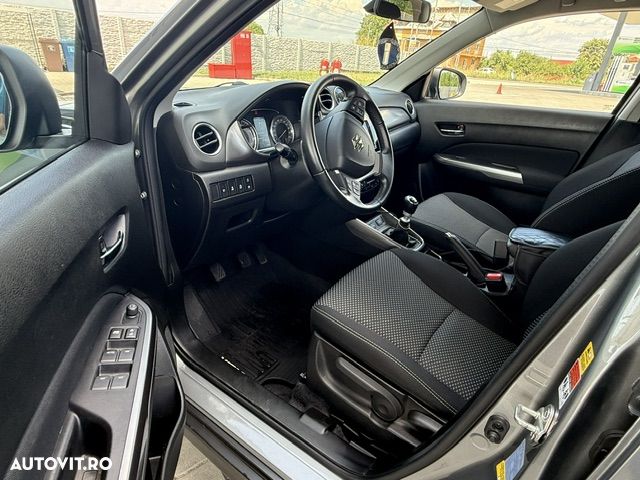 Suzuki Vitara 1.4 Boosterjet MHEV Passion - 13