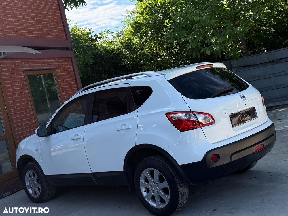 Nissan Qashqai 2.0 dCi DPF tekna - 28