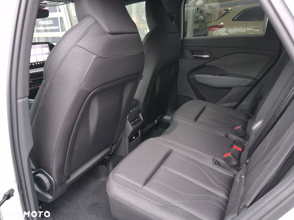 Audi Q3 Sportback - 13