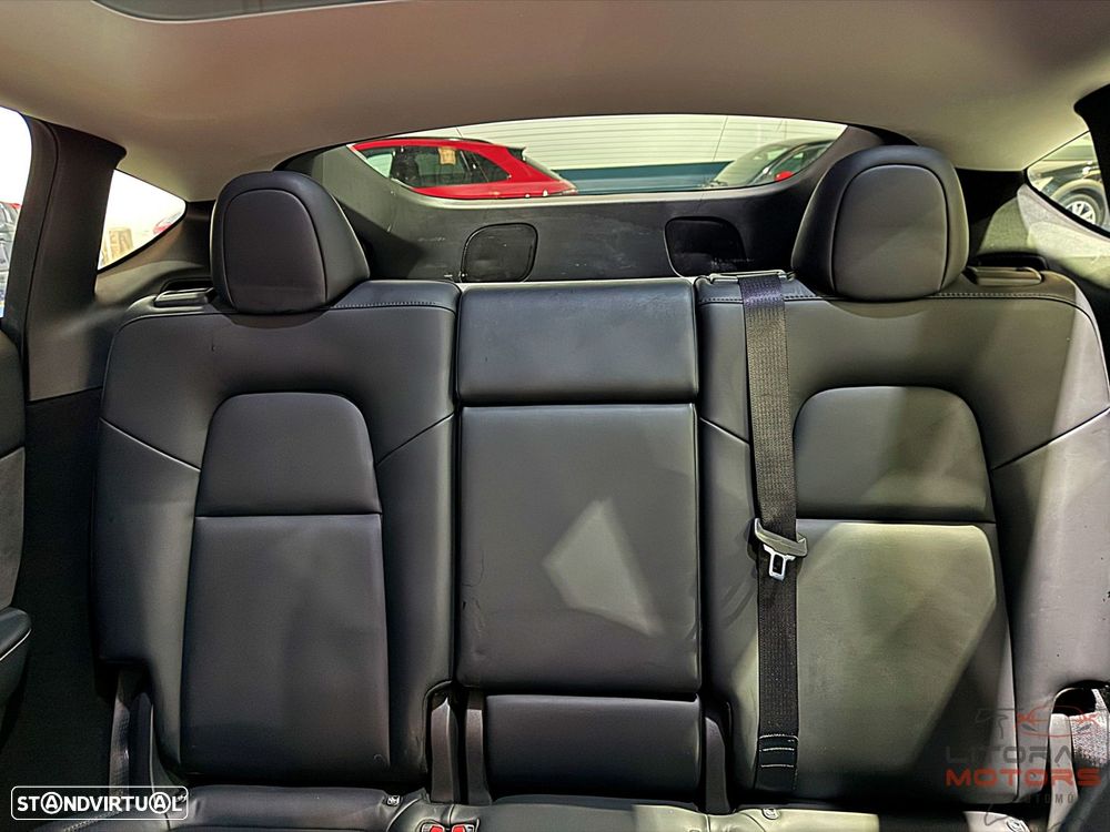 Tesla Model Y Performance Tração Integral - 33