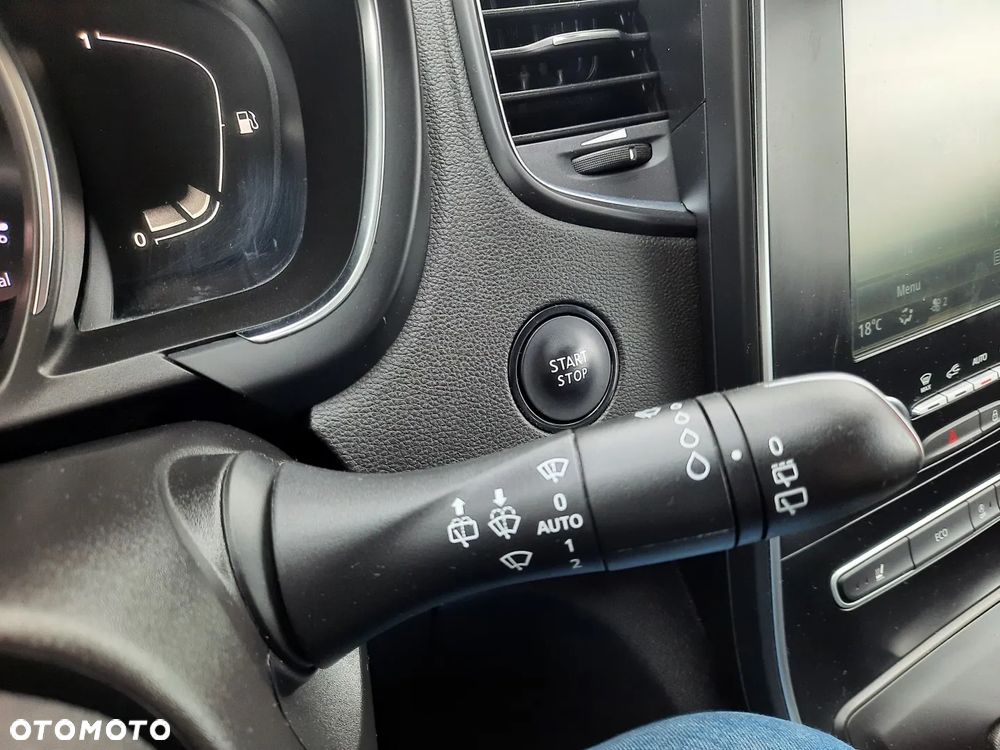 Renault Grand Scenic - 31