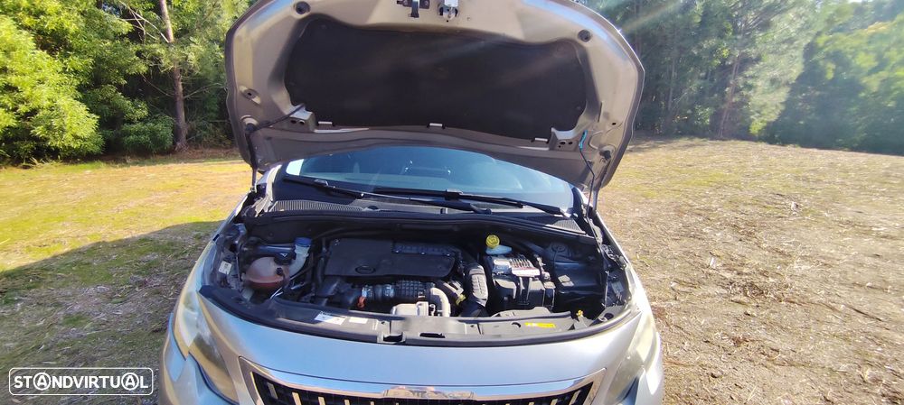 Peugeot 2008 1.6 BlueHDi Allure - 3
