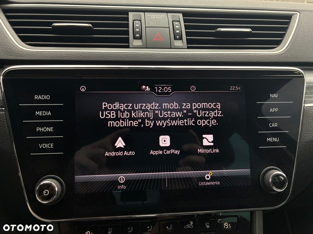 Skoda Superb 2.0 TDI SCR Style DSG - 20