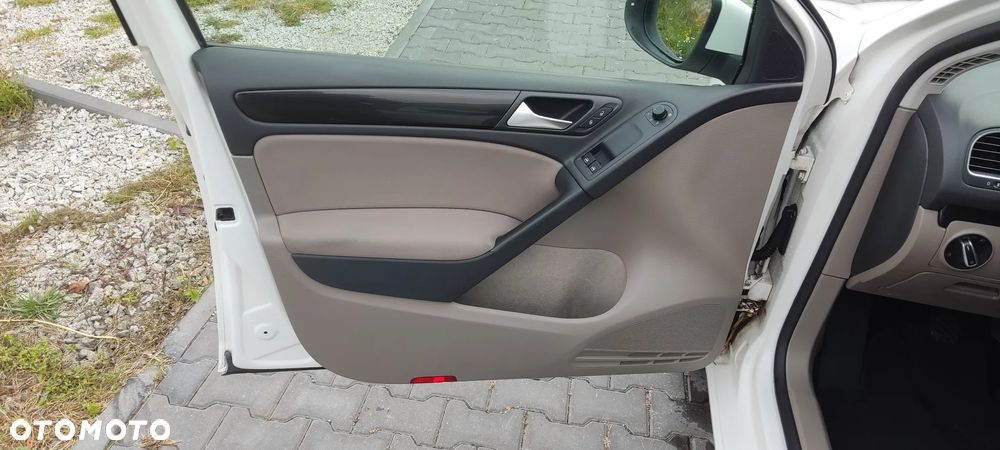 Volkswagen Golf 1.6 Comfortline - 20