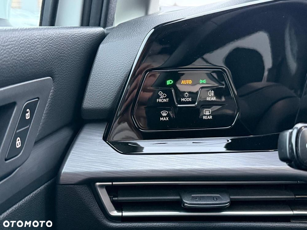 Volkswagen Golf - 17