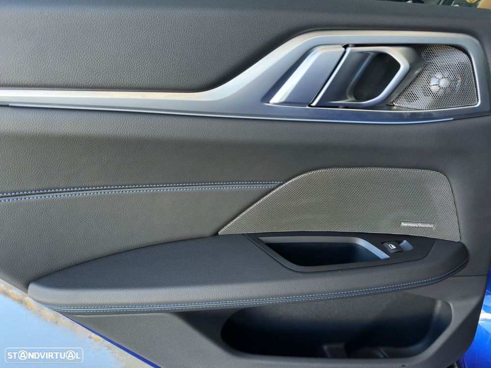 BMW i4 eDrive40 Pack Desportivo M - 28