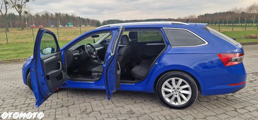 Skoda Superb 2.0 TDI Ambition DSG7 - 9