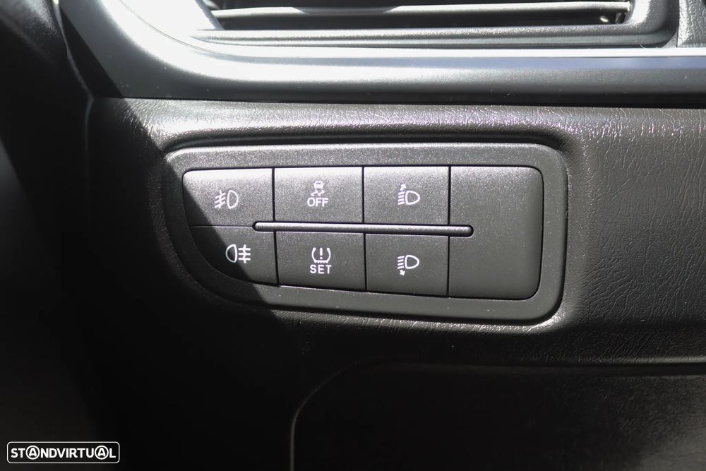 Fiat Tipo Station Wagon 1.3 M-Jet Lounge Tech - 20