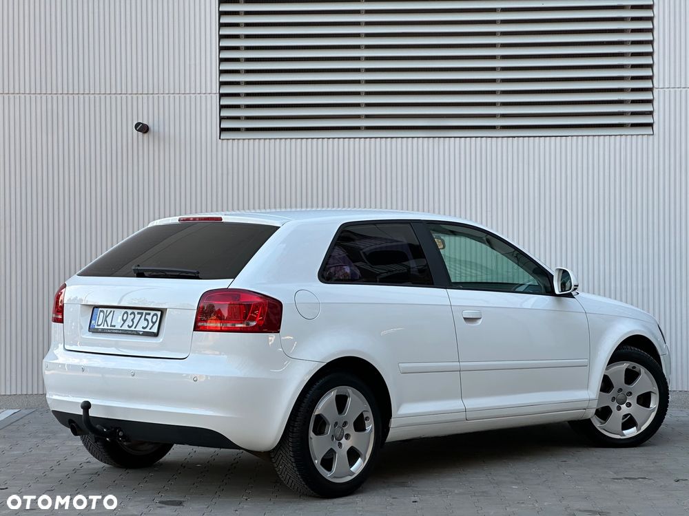 Audi A3 3-drzwiowe 1.6 TDI DPF Ambition - 4