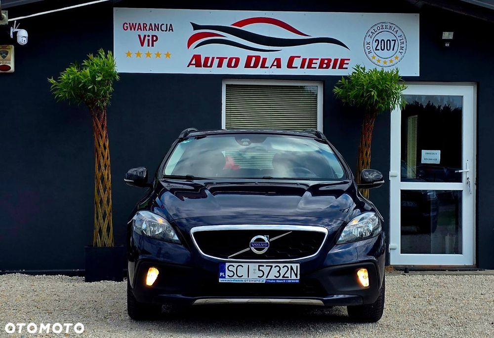 Volvo V40 Cross Country - 11