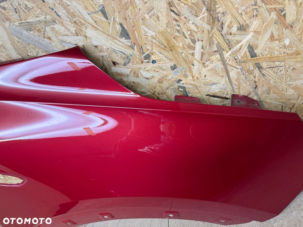 BŁOTNIK PRZÓD PRAWY OPEL CROSSLAND X BORDOWY/WIŚNIOWY METALIK - 14