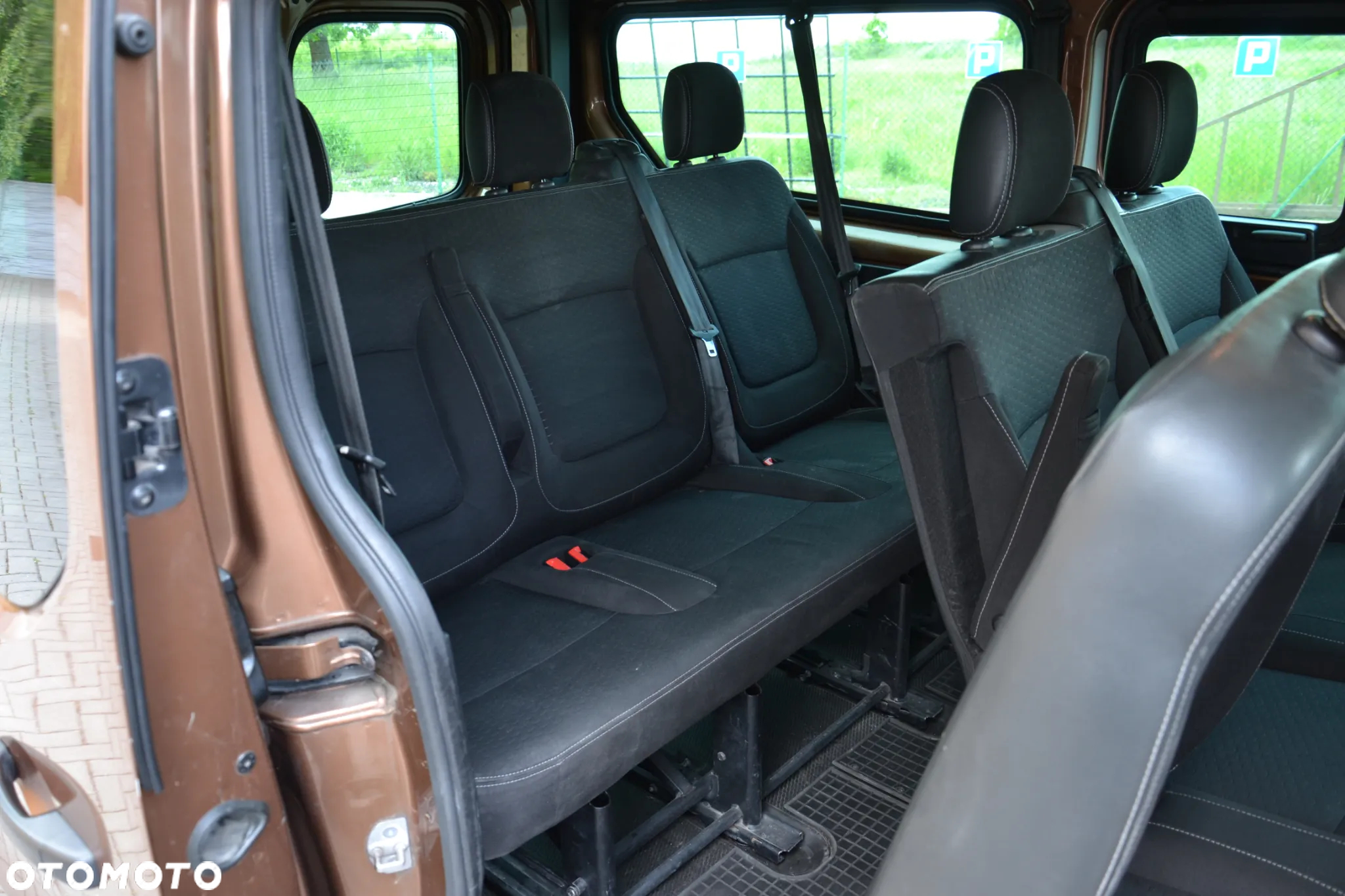 Opel Vivaro L2H1 2,9t Edition - 23