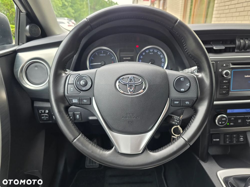 Toyota Auris - 27