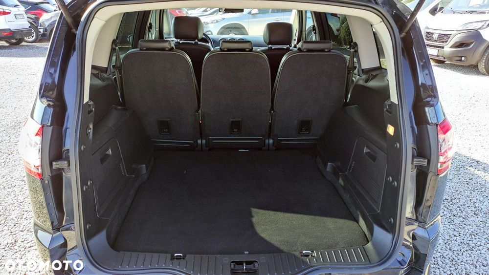 Ford S-Max - 27