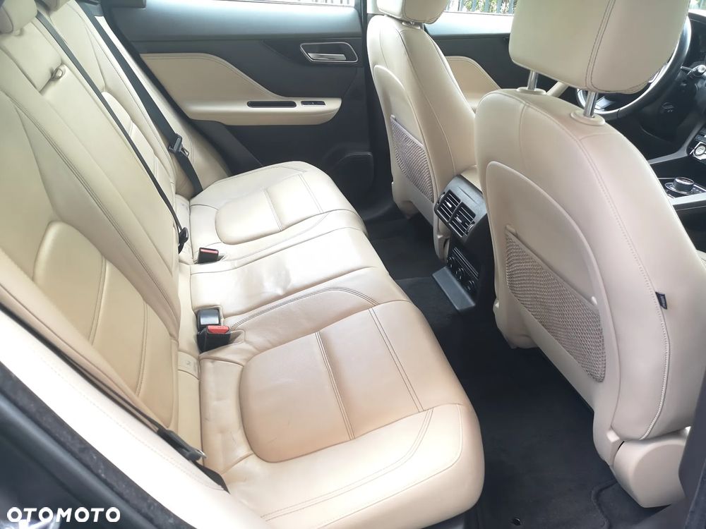 Jaguar F-Pace 20d AWD Prestige - 30