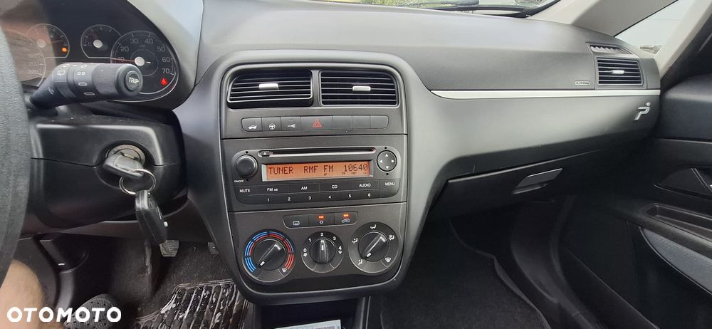 Fiat Punto - 10